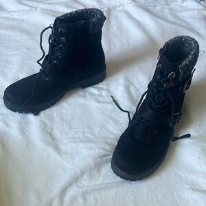 Cliffs By White Mountain Black Boots